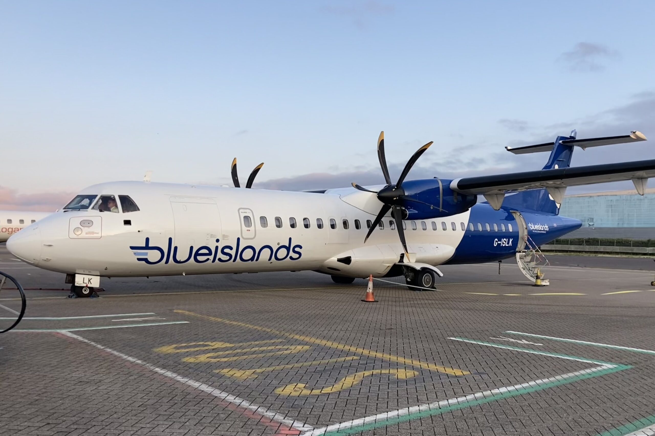 Blue Islands ATR 72-500